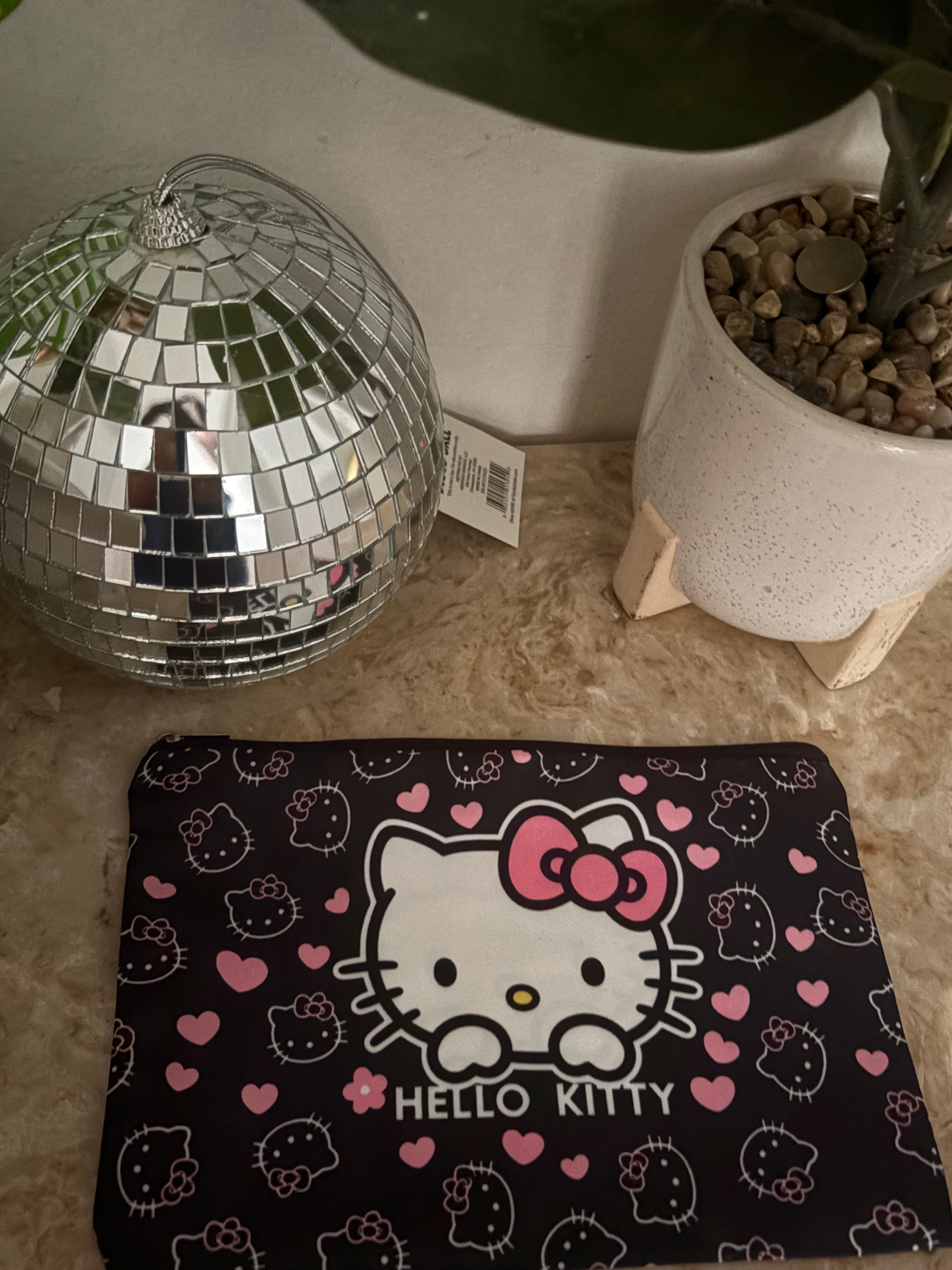 Hello Kitty Pouch