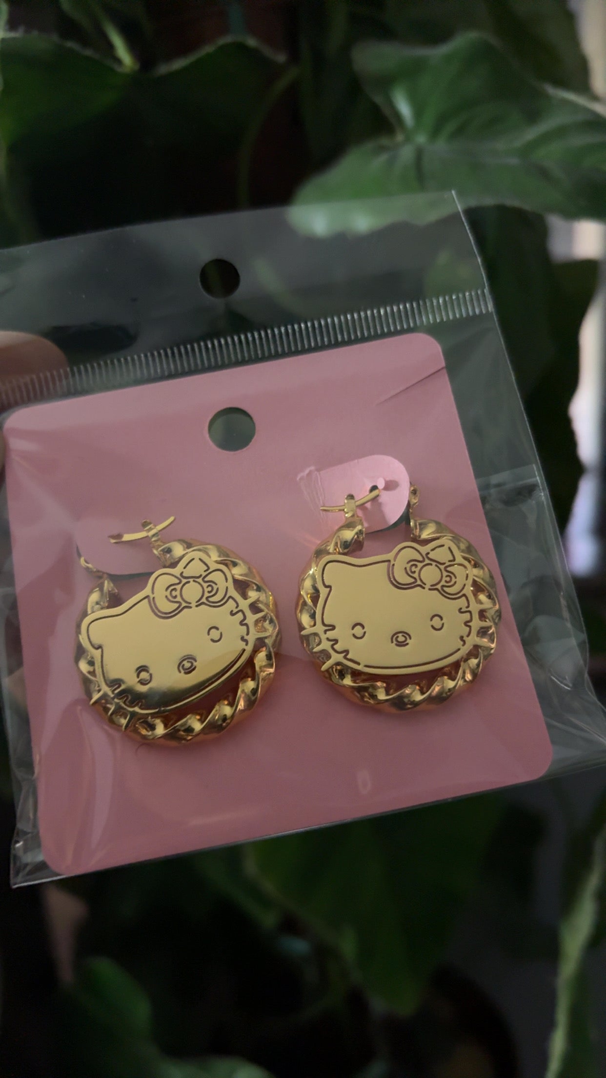 Hello Kitty 30mm Hoops